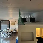 Out Of The Box - Two Creative Tiny By Heiti Gstaad