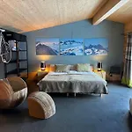 Out Of The Box - Two Creative Tiny By Heiti Gstaad *