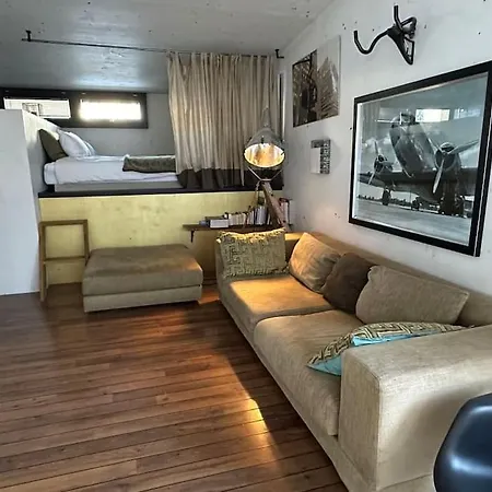 Holiday home Out Of The Box
