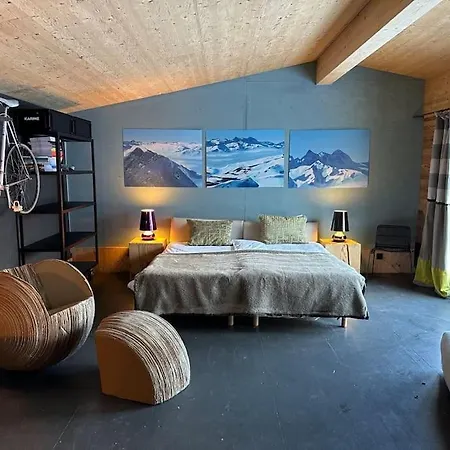 Out Of The Box - Two Creative Tiny By Heiti Gstaad *