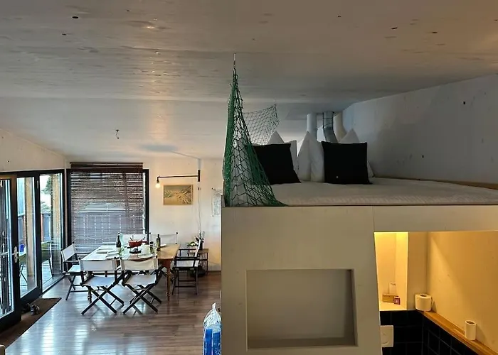 Out Of The Box - Two Creative Tiny By Heiti Gstaad