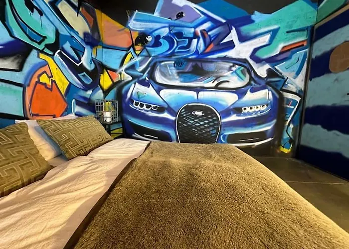 Out Of The Box - Two Creative Tiny By Heiti Gstaad *