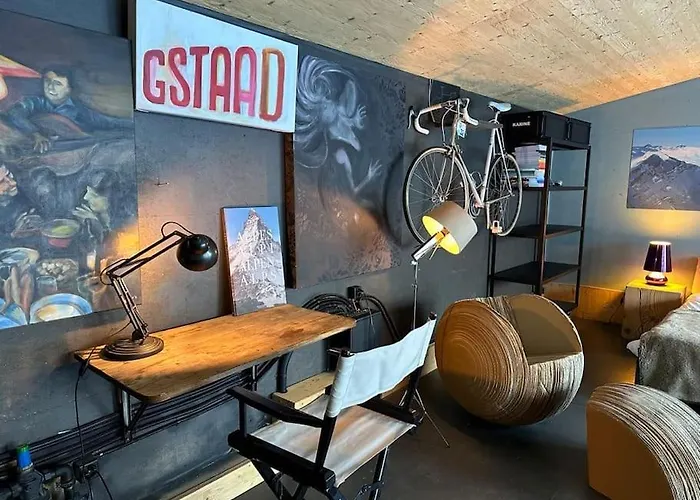 בית נופש Out Of The Box - Two Creative Tiny By Heiti Gstaad